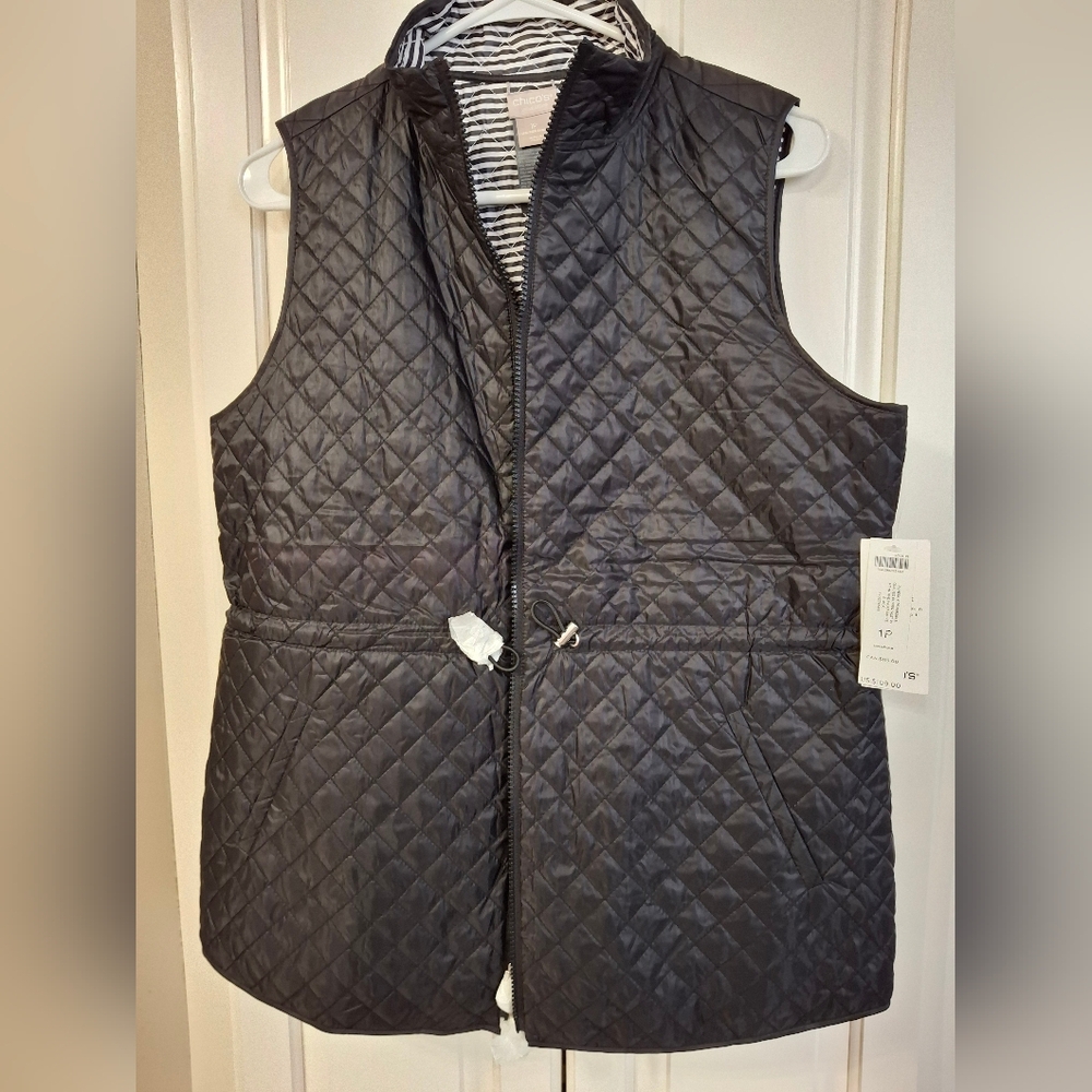Nwt Chico's Zenergy Quilted Reversible Vest in Black